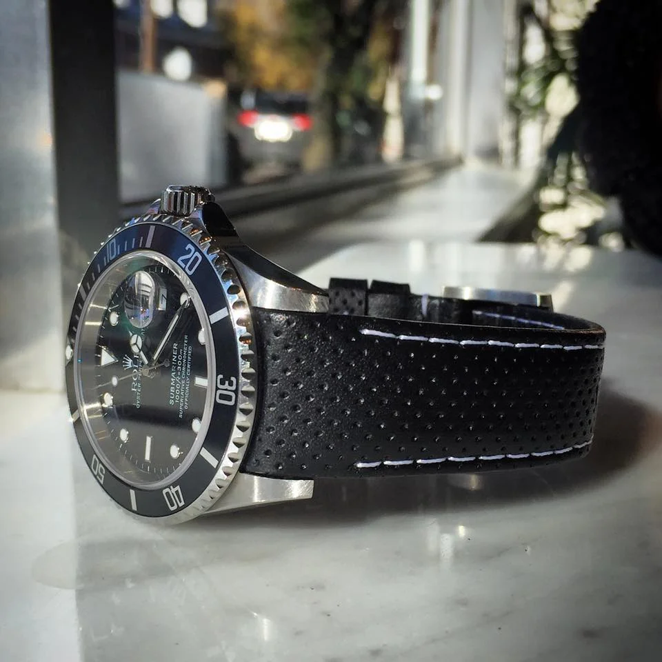 Everest curved end leather strap on sale